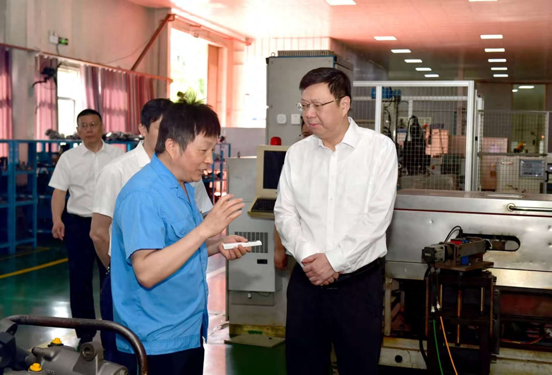 5月13日杨军市长深入咸宁高新区帮扶企业！发生了啥？