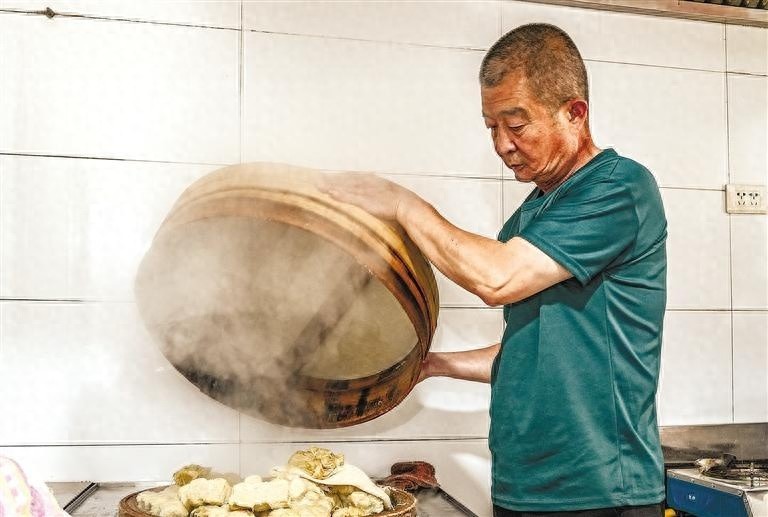 偏僻背巷里的百年名小吃，金线油塔凭啥让食客们欲罢不能？  第1张