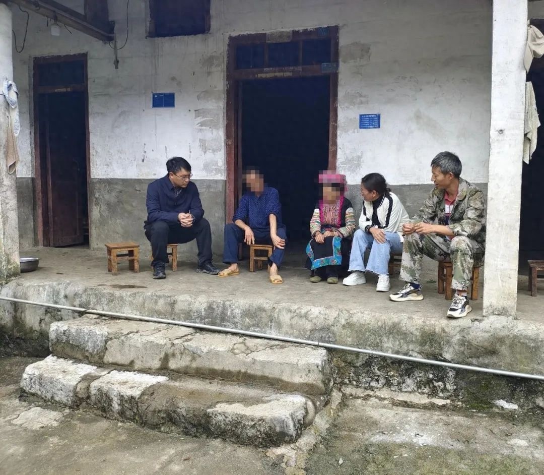 麻栗坡县六河乡银厂村邓某某获司法救助，生活转机能否改变困境？  第1张