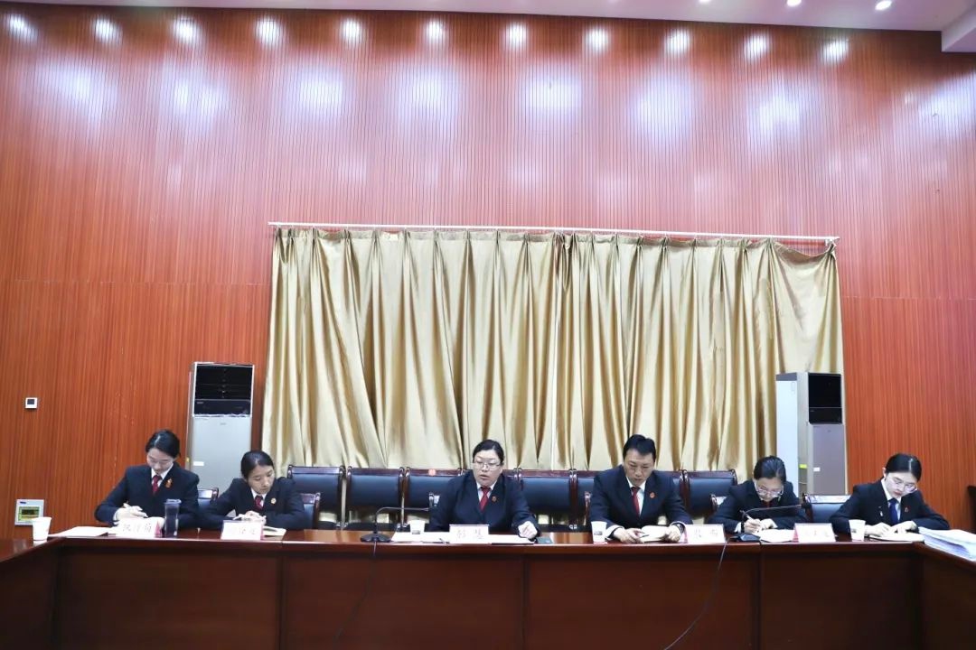 德钦县人民法院联合多方共商金融纠纷协同化解新路径？看点十足  第2张