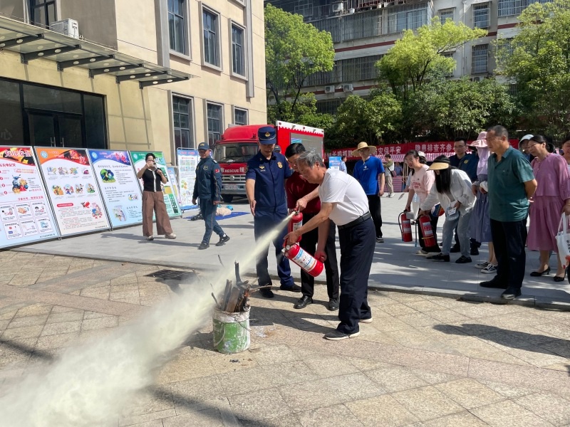 5·12防灾减灾消防宣传！家里用火用电这些安全知识你知道吗？  第2张
