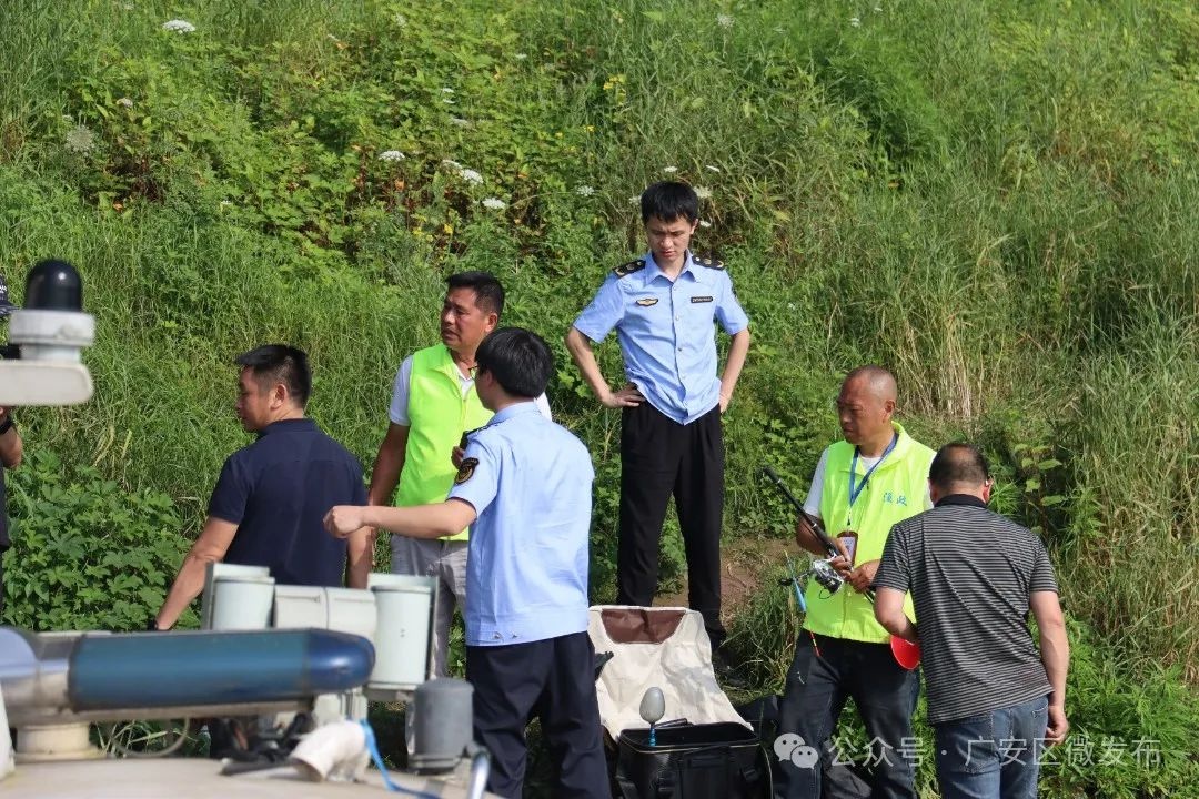 5月8日清晨！渠江巡查现地笼，钓鱼者屡驱复返咋整？  第2张