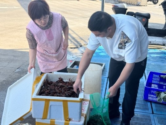 小龙虾成餐桌当红明星！5月低价期，你还不赶紧大饱口福？  第4张