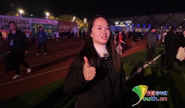 返乡大学生志愿者如何用青春力量点亮高安之夜？揭秘演唱会背后的感人故事  第2张