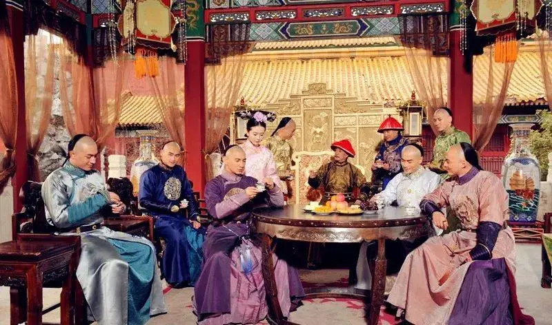 康熙皇帝14岁擒鳌拜上位，背后竟有这么多曲折！你知道他是如何一步步夺回皇权的吗？  第2张