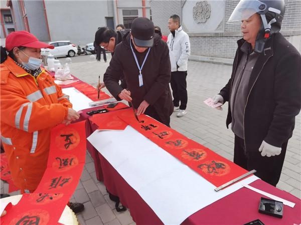 新春送福，笔墨生香！潼关县秦东镇如何用春联点燃春节喜庆氛围？  第2张