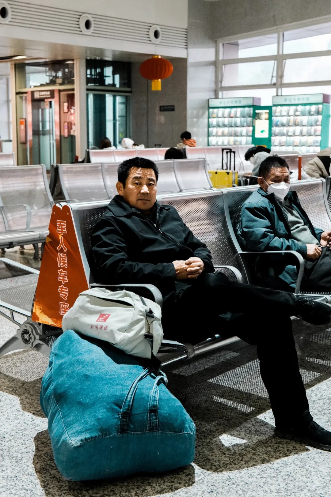 2025春运大幕拉开！宜宾西站首日发送旅客1.7万人次，你准备好回家了吗？  第9张