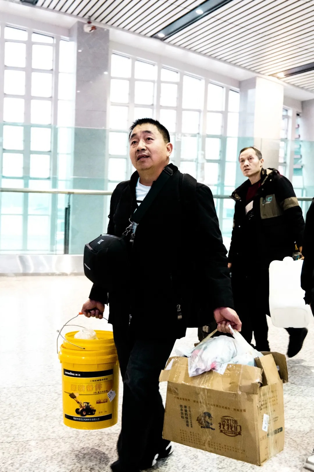 2025春运大幕拉开！宜宾西站首日发送旅客1.7万人次，你准备好回家了吗？  第8张