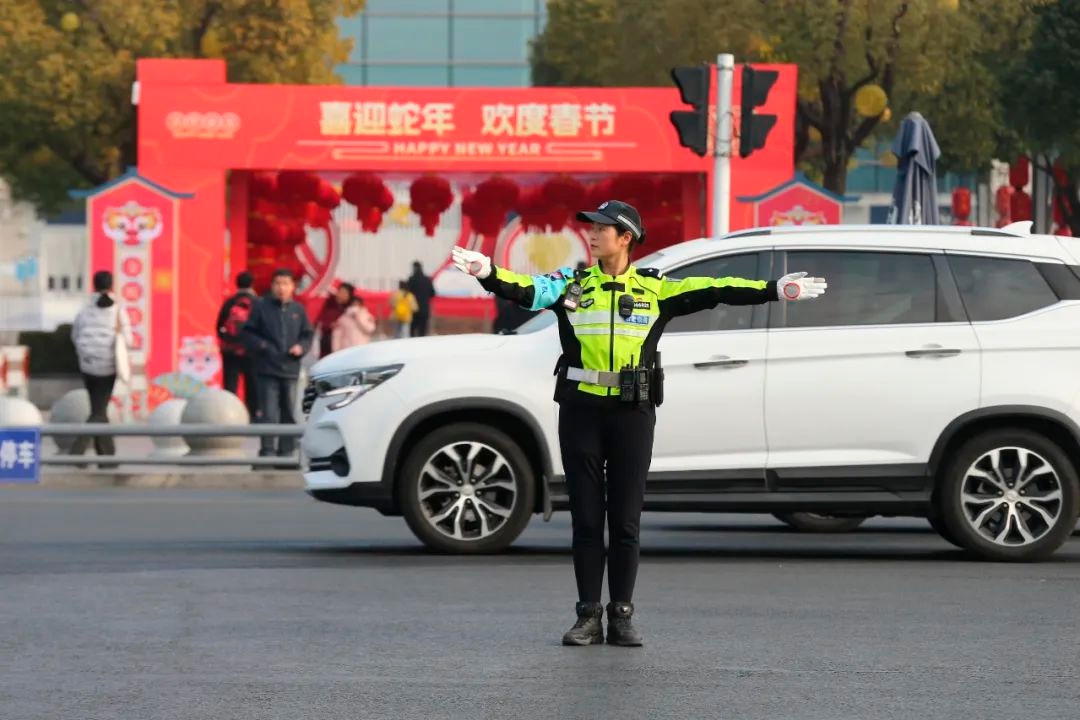2025春运大幕开启！安徽交警如何护航你的归乡路？  第2张