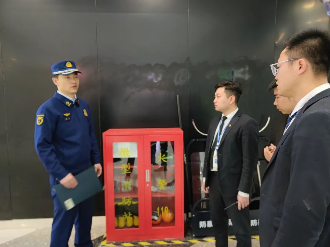 春节临近，西宁城东区消防大队如何确保节日安全？这些措施你必须知道  第3张