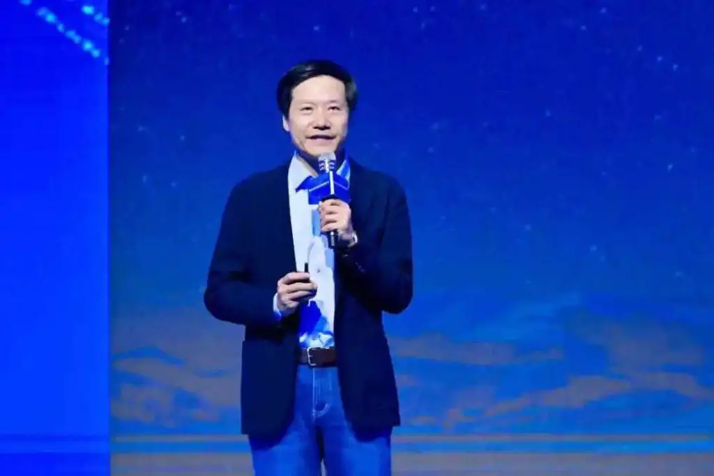 小米电动汽车9个月交付13.5万辆，订单排到半年后，你还在等什么？