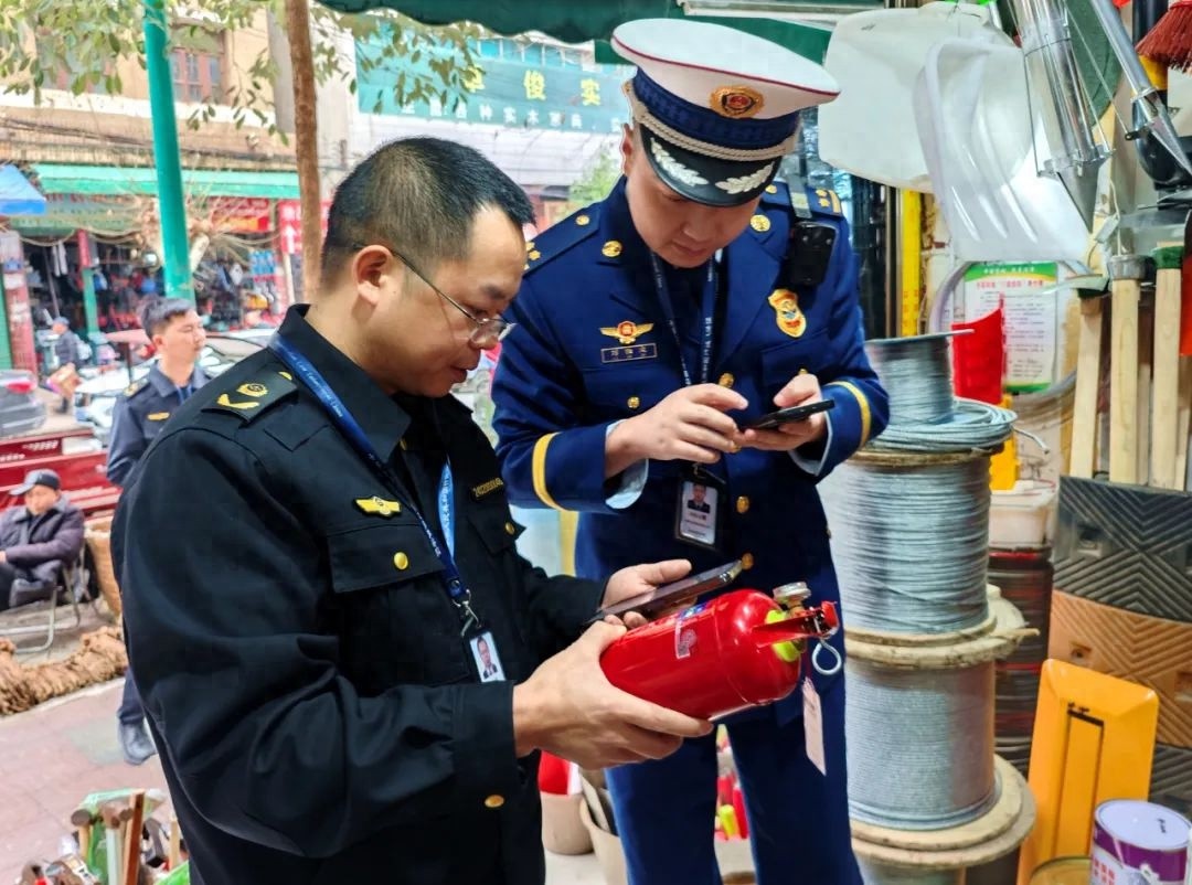湄潭县重拳出击！假冒伪劣消防产品集中销毁，公共安全如何保障？