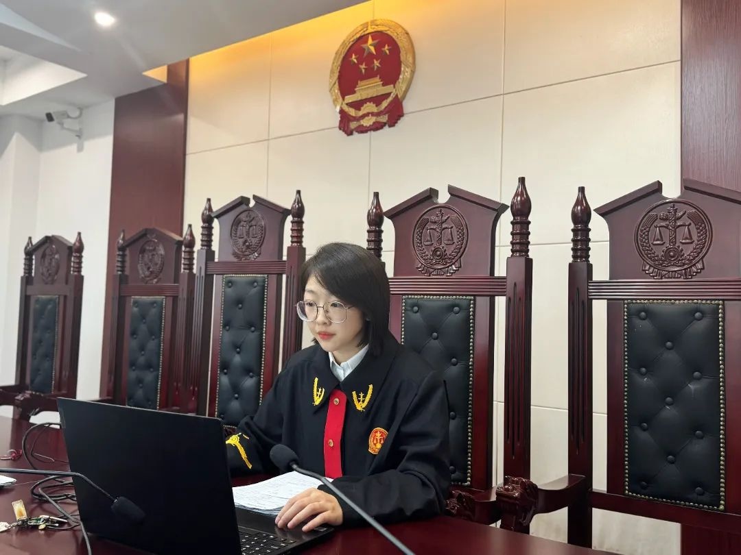 一张泛黄纸条勾起回忆！十年前法庭的小羊骑士童话契约背后藏着怎样的故事？  第3张