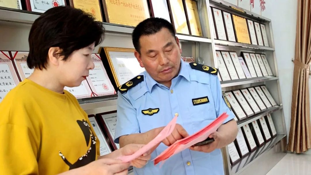 通城县市场监督管理局开展年报服务月活动，你的企业年报了吗？  第2张