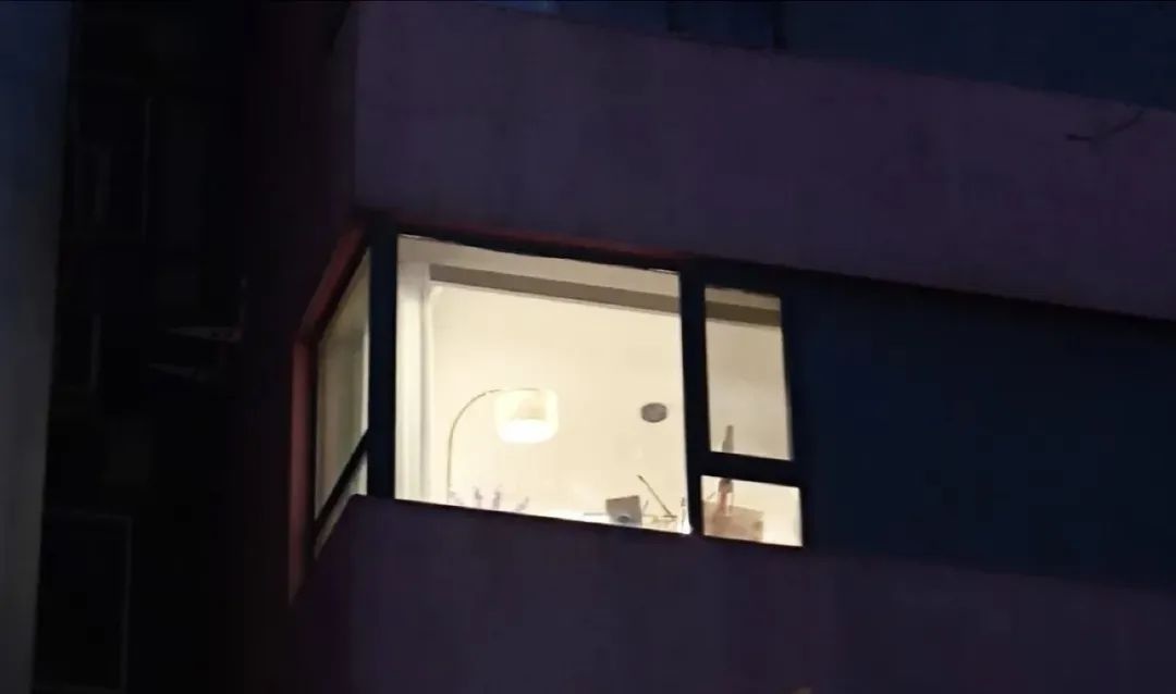 夜间灯光竟悄悄影响血糖代谢！卧室灯光不熄，健康隐患要多大？  第2张