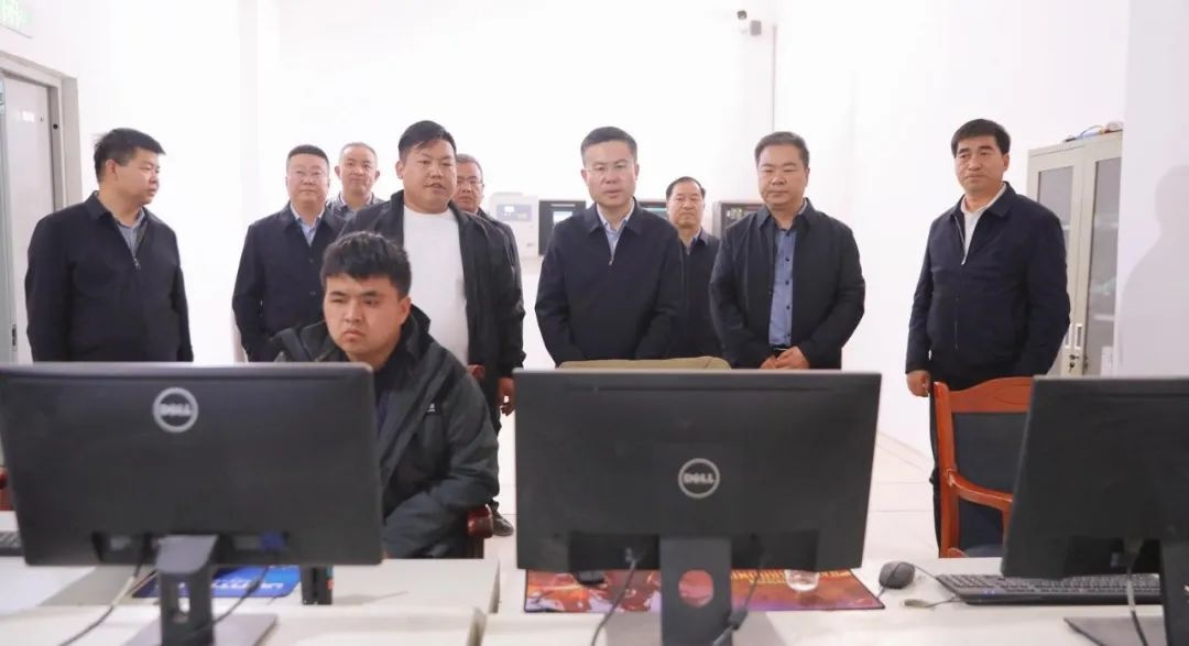 4月15日区委书记李锐调研项目建设，能否打造经济发展新引擎？  第3张