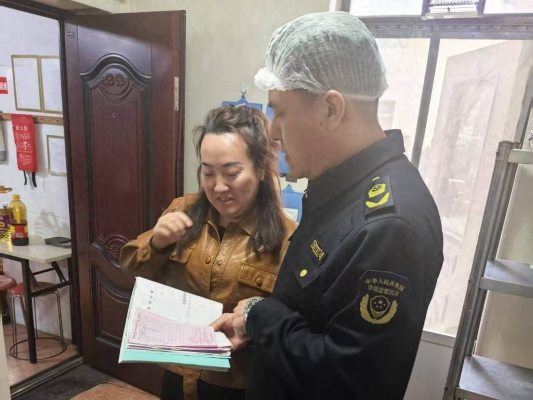 友谊大街市场监管所深入养老院食堂检查，能否为老人们筑牢食品安全防线？
