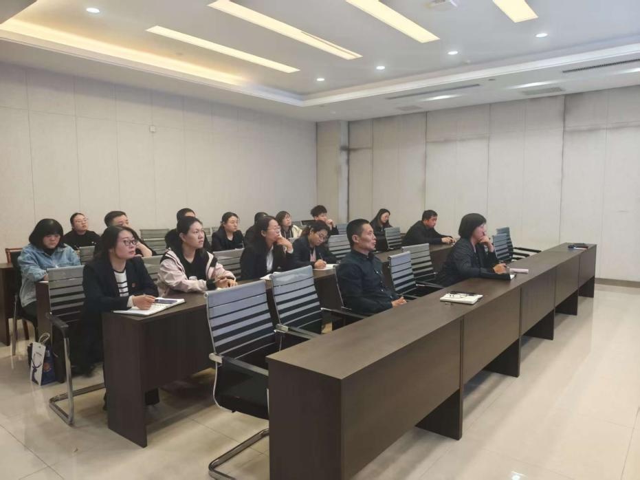 政务服务云大厅培训震撼来袭！20余名工作人员如何实现业务大提升？  第2张