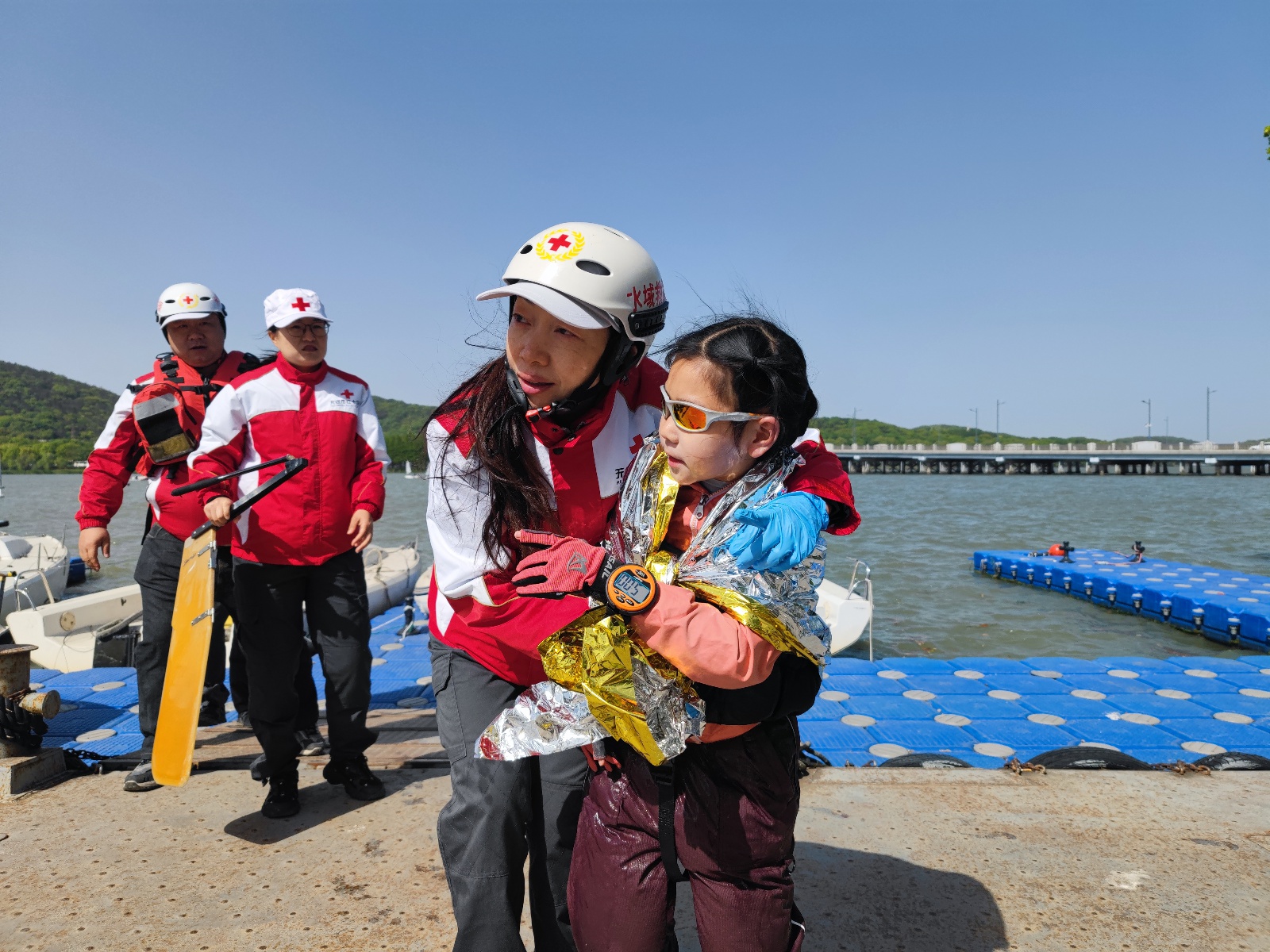 4月12 - 13日大运河帆船赛无锡站风高浪急，红十字队30人次能否护选手周全？  第7张
