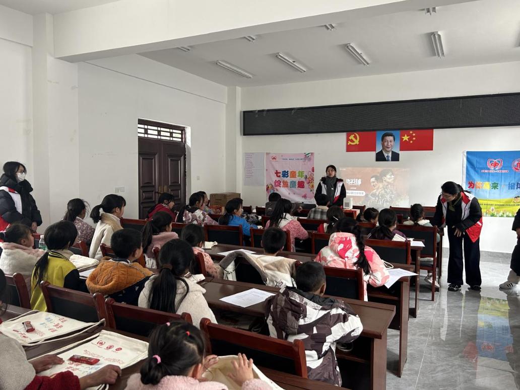 92名小朋友的特别假期!泸定县儿童成长营如何点亮孩子们的未来? 第2张 92名小朋友的特别假期!泸定县儿童成长营如何点亮孩子们的未来? 第2张