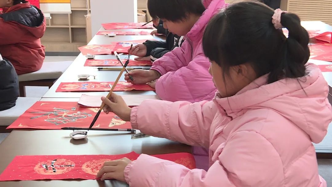2025年岷县春节活动：青少年如何通过写福字感受浓浓年味儿？  第3张