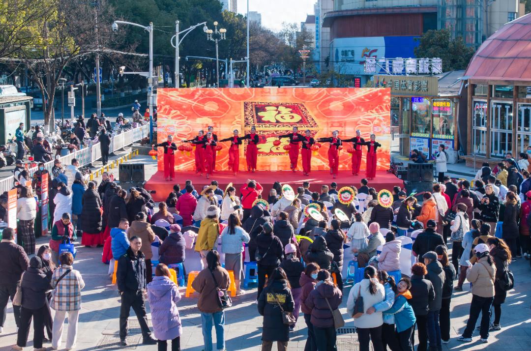 马鞍山市新春特别行动启动！书法家现场送福字，你准备好迎接这份年味了吗？  第1张