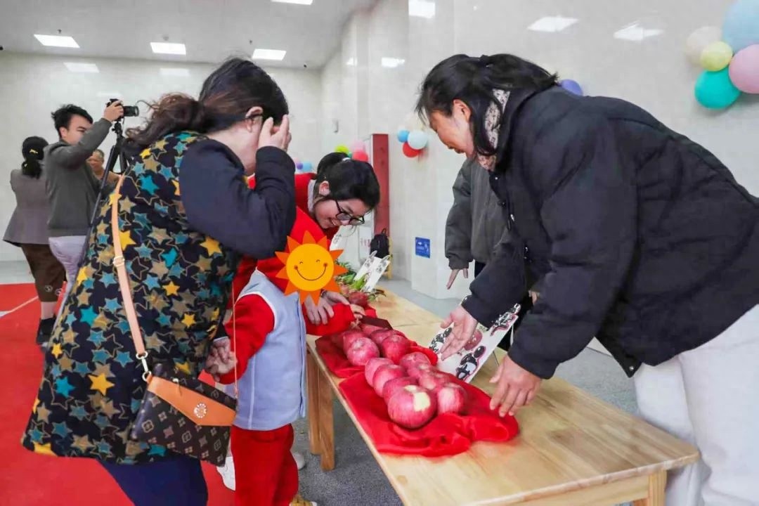 市残疾人康复中心首期康复班开学，孩子们的未来将如何红火？