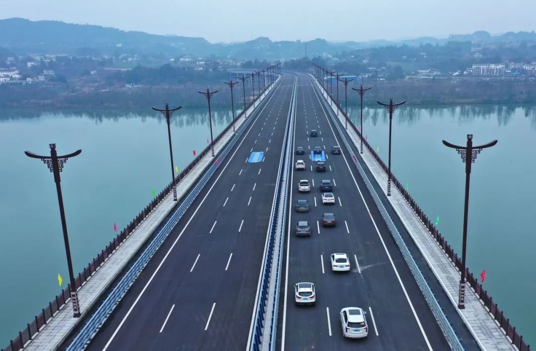 南充交通大爆发！2025年将建成多少公里高速公路？  第2张