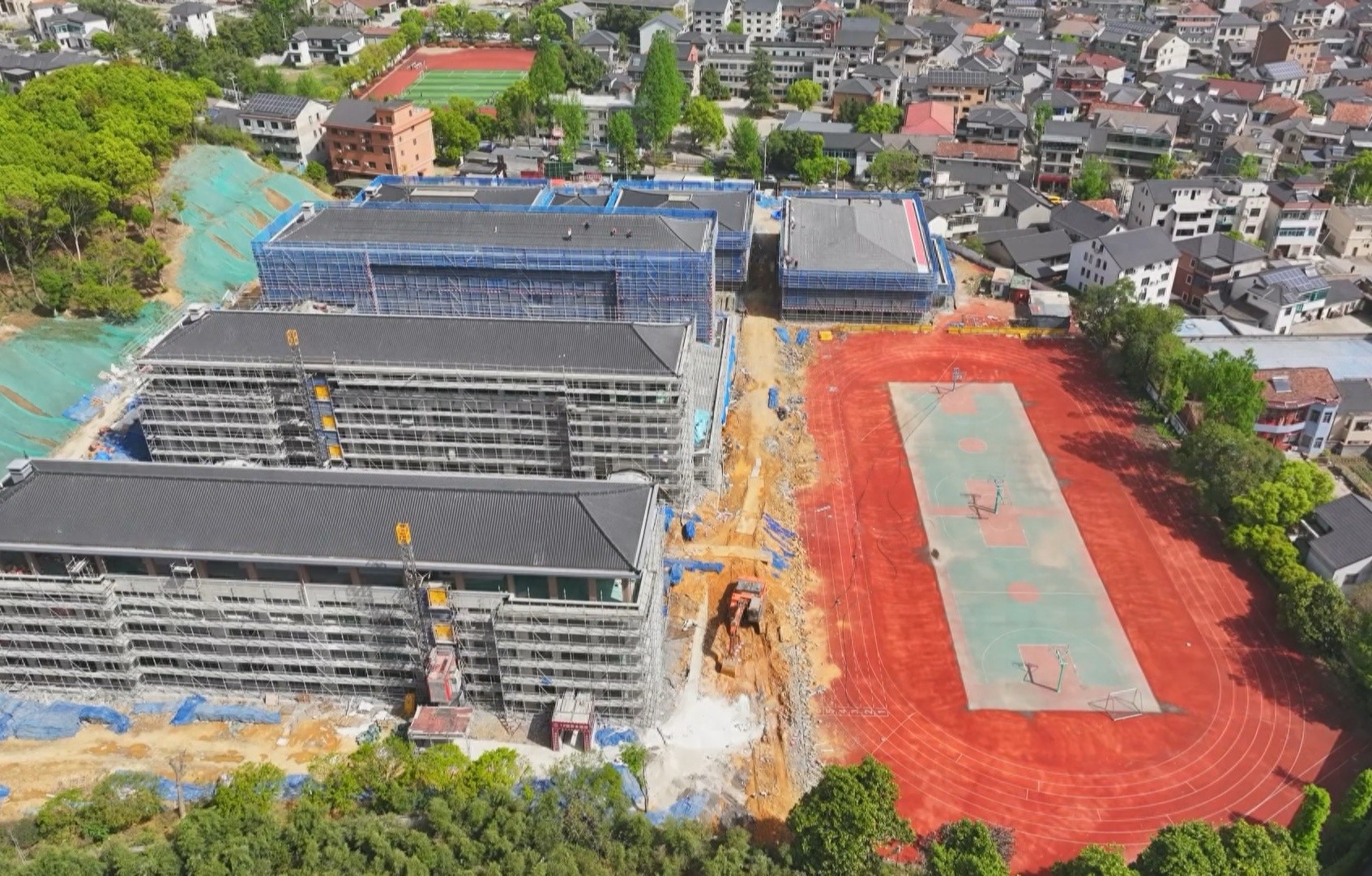 近一年稳步推进！横畈小学改扩建项目能否在今年9月如期交付启用？