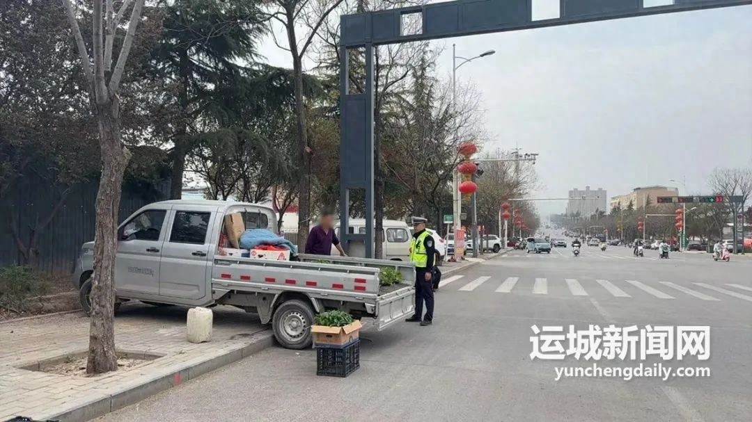 两地交警联手破解占道难题，上百车位重获新生！你的城市也有这样的困扰吗？