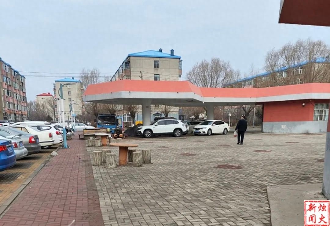 小区凉亭变停车场？居民休闲场所被霸占，谁来管管