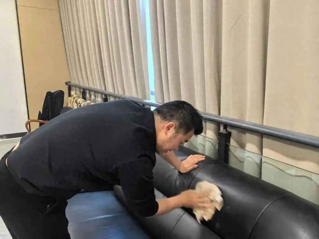 宣汉遭遇神秘沙尘入侵！这些沙尘究竟从何而来？何时才能彻底消散？  第1张