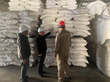 烟台牟平区突查兽药饲料企业，你的食品安全谁来保障？