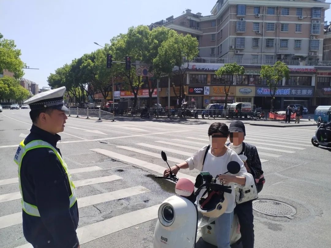 4月15日交警持续整治！不戴头盔骑行危害大，你还敢心存侥幸？  第7张