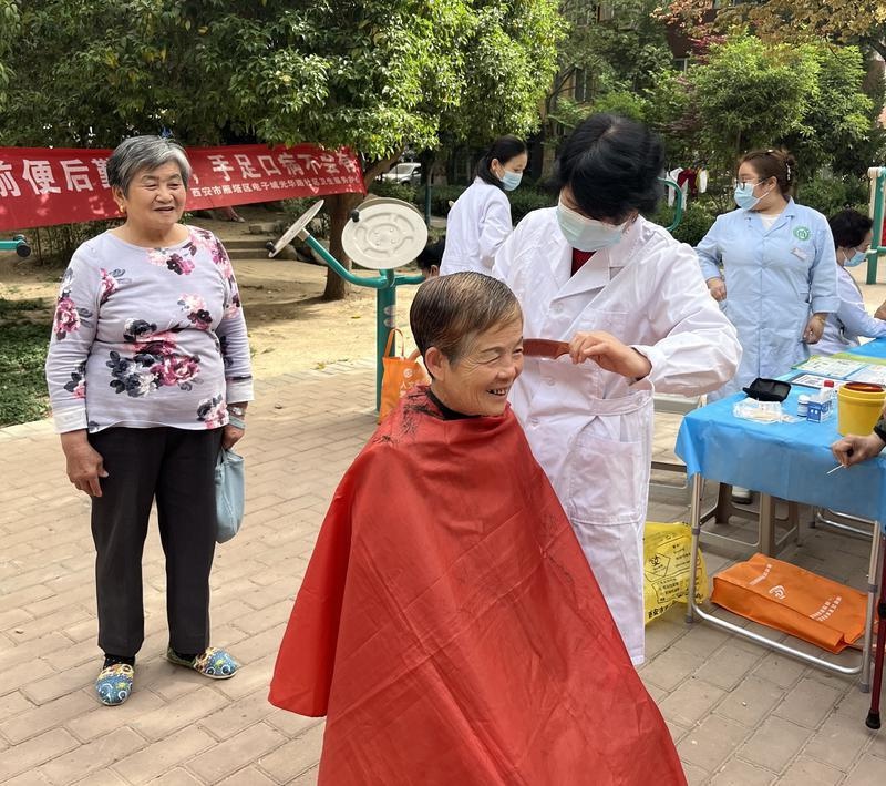 4月16日！雁塔区这社区便民集市开张，春日秒变温暖生活小剧场，不来瞧瞧？  第3张