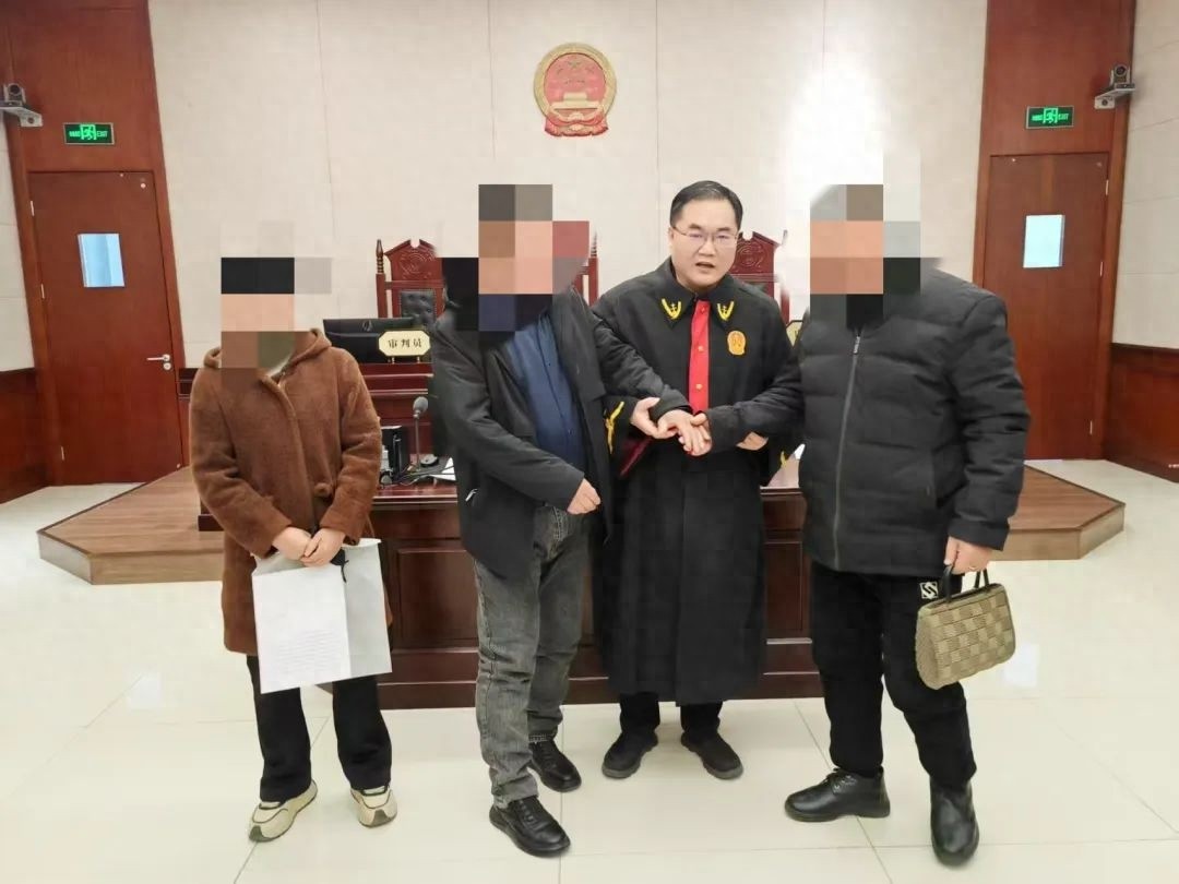 天呐！河北昌黎两村民多年积怨一朝化解，究竟咋冰释前嫌的？