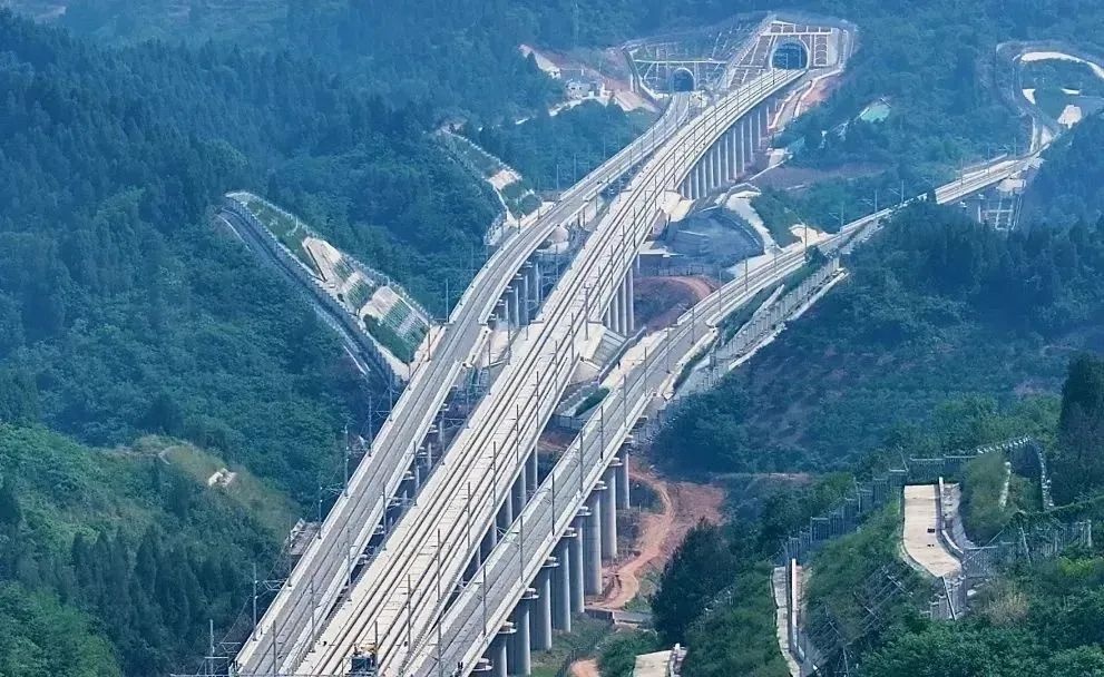 沪渝蓉沿江高铁武宜段联调联试启动！上海到成都能快多少？  第3张