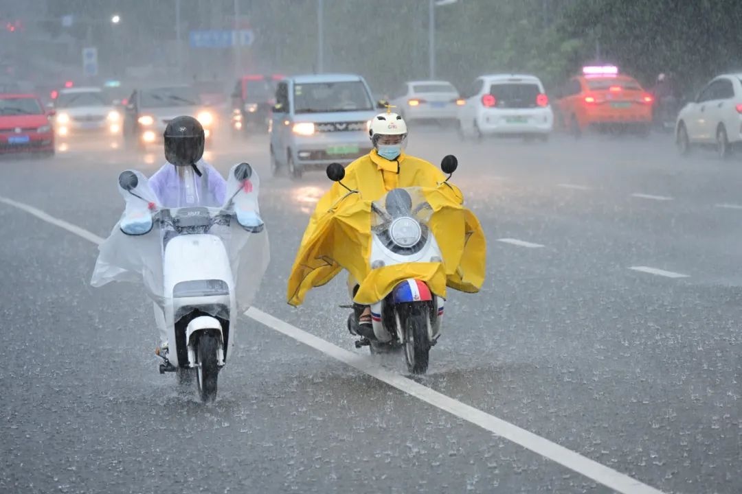 5月16日柳州强降雨！日降雨量超100毫米站点众多，你那里情况如何？  第3张