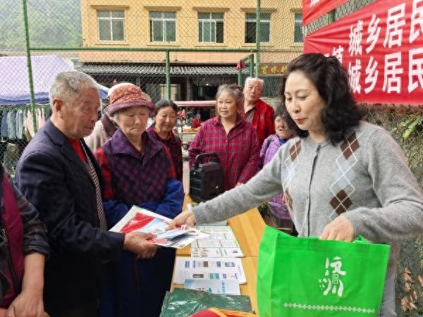 政策普及到户知识深入人心？漩口镇的石榴籽工程这么干