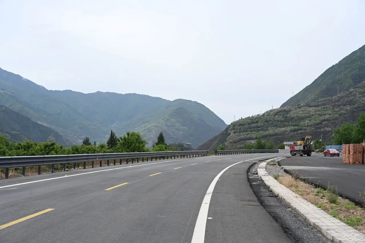 5月15日县委书记李为仁深入双九路项目现场，究竟有何重大安排？  第2张