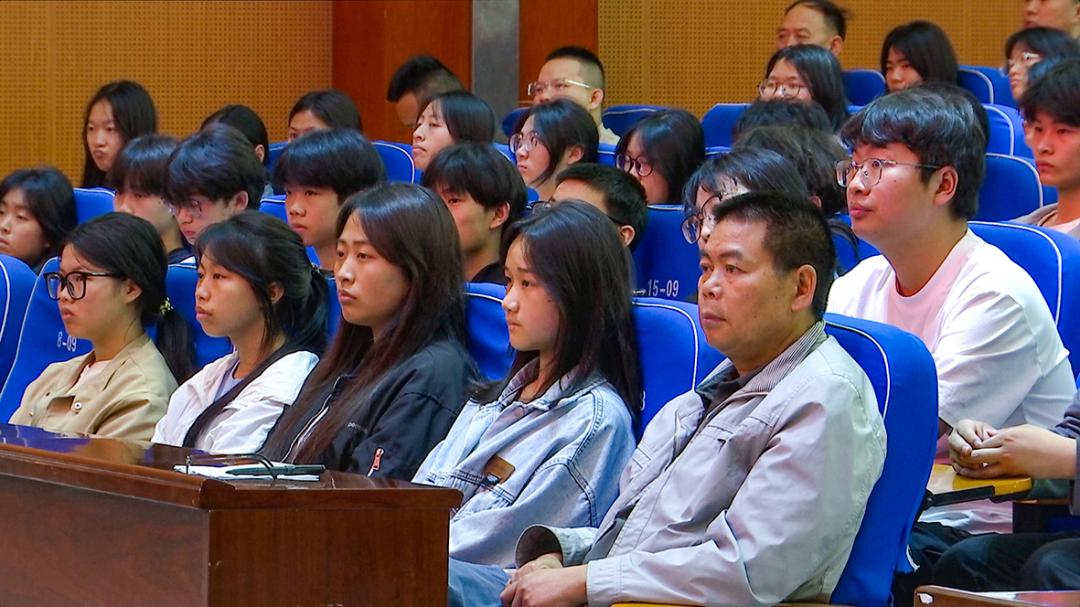 2025遵义乌江寨黄金大奖赛志愿服务培训会举行！400余志愿者参加？  第2张