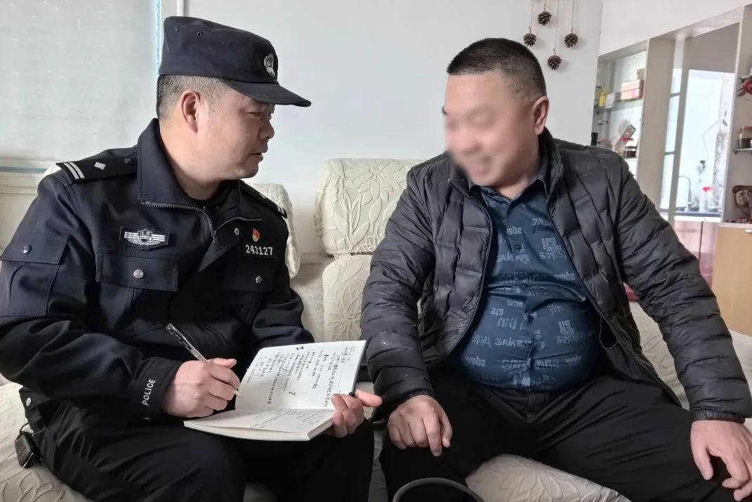 春节将至，昆山警营里的‘神秘小伙伴’如何守护平安？揭秘对讲机与笔记本的春节使命  第5张