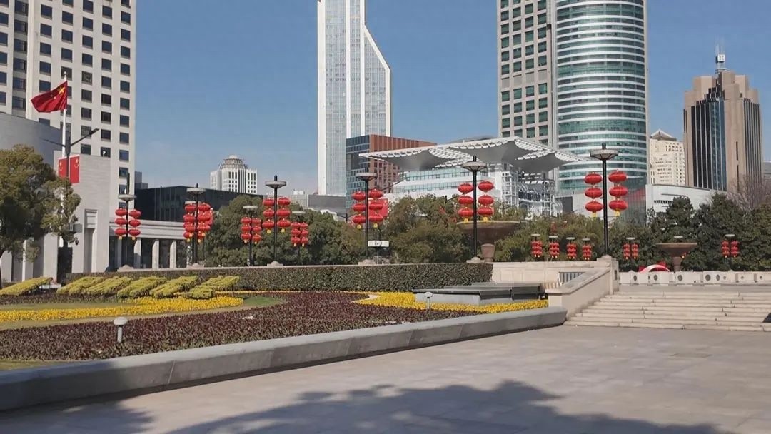 人民广场变身红色海洋！新春打卡圣地，你准备好迎接这份浓浓年味了吗？