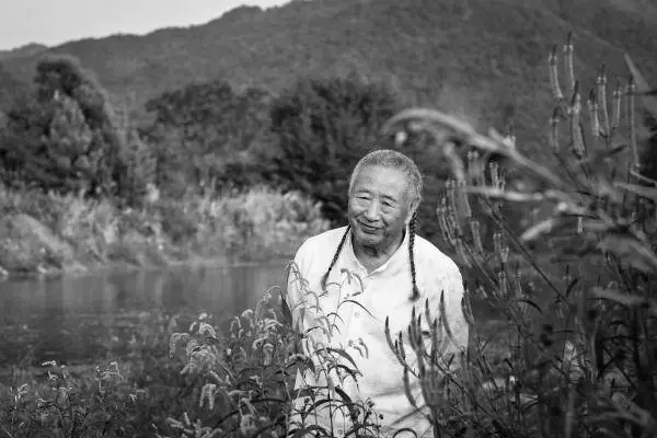 石虎最后十年重彩画展即将开幕！他为何隐于岭南乡村，却再次震撼艺术界？  第1张