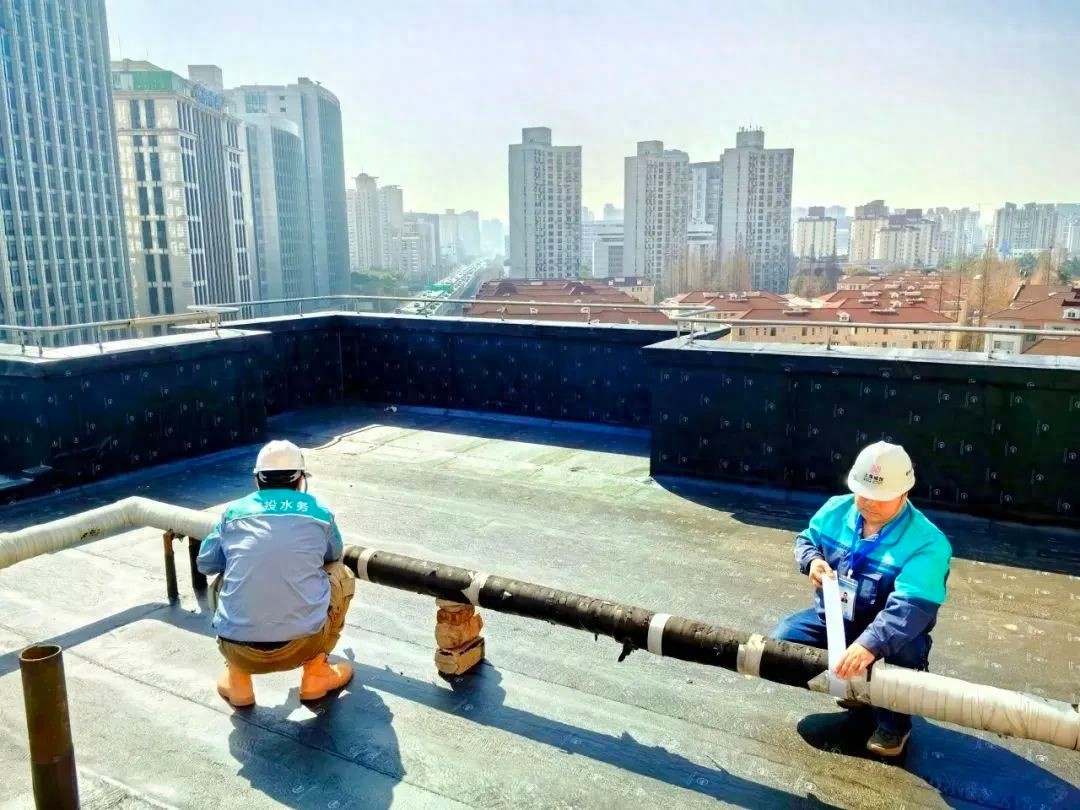 2025年首场寒潮来袭！上海如何应对断崖式降温，保障城市供排水安全？  第1张