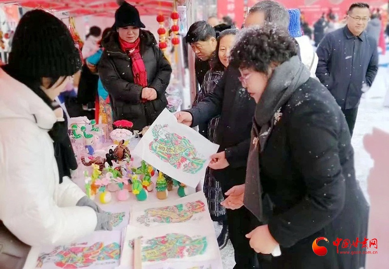 春节年味浓！甘肃非遗木板年画惊艳亮相，你准备好迎接传统魅力了吗？  第2张