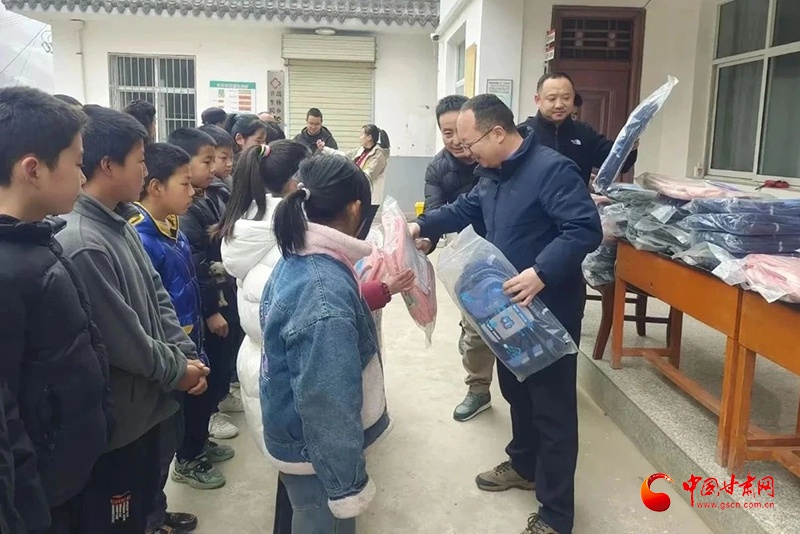 省政协驻村帮扶工作队如何用文化惠民活动为乡村振兴铸魂？  第2张