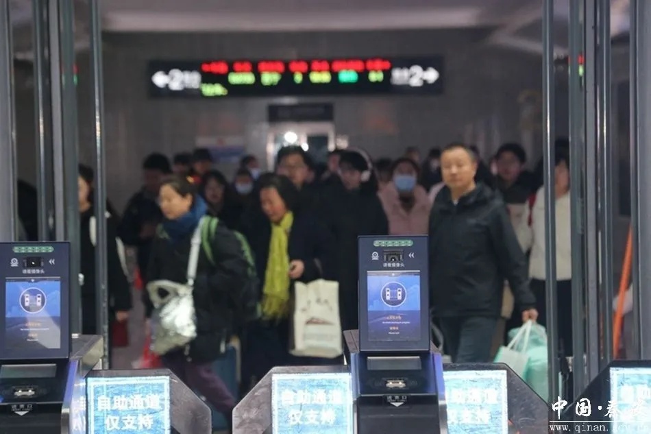 2025年春运大幕拉开！秦安汽车北站如何应对客流高峰，确保每位旅客平安回家？  第1张