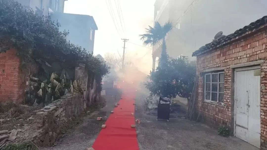 春节临近，违规燃放烟花爆竹为何屡禁不止？椒江公安严查背后真相  第4张