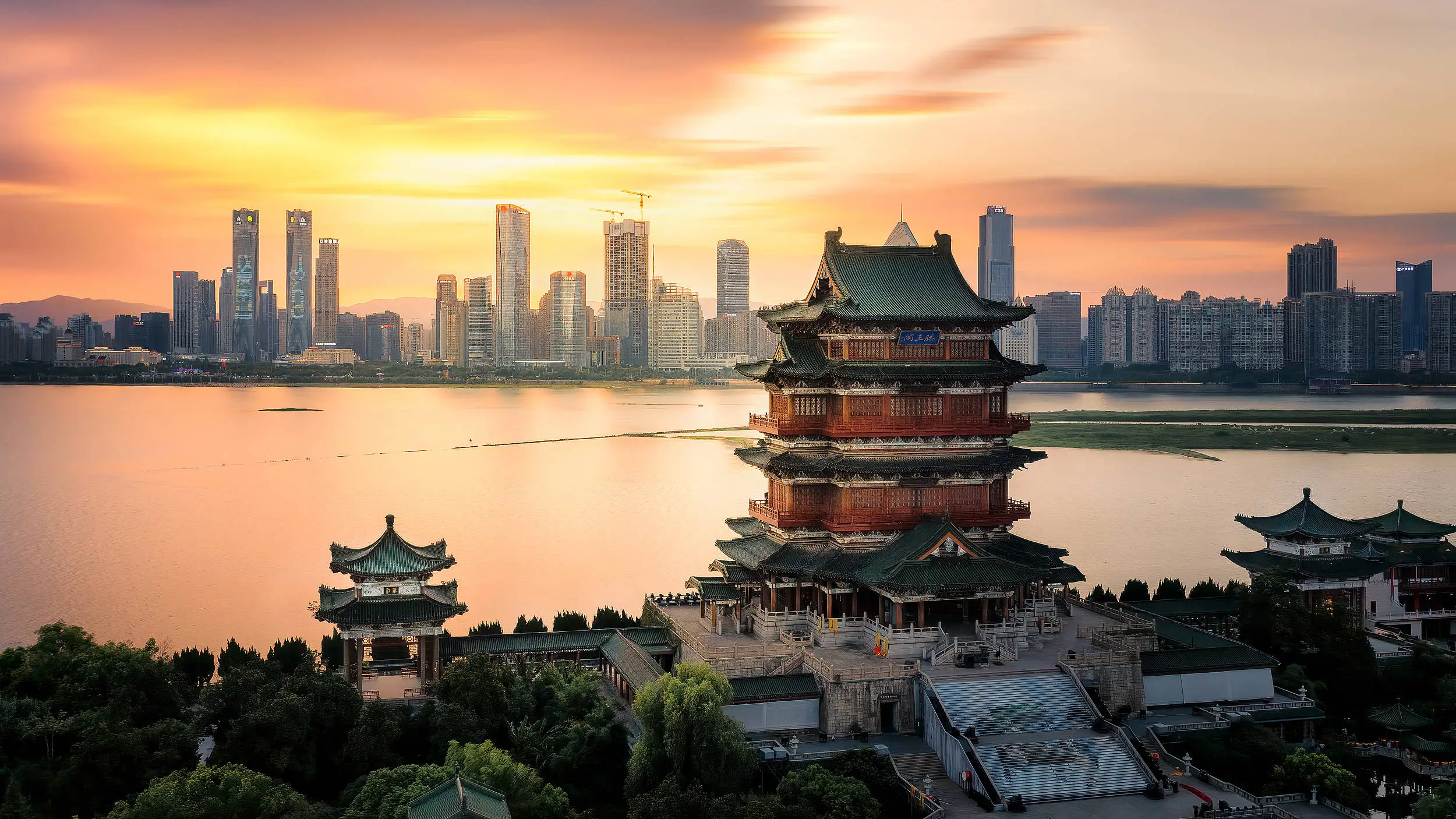 江西文旅为何能迅速出圈？揭秘2024年双位数增长的背后故事